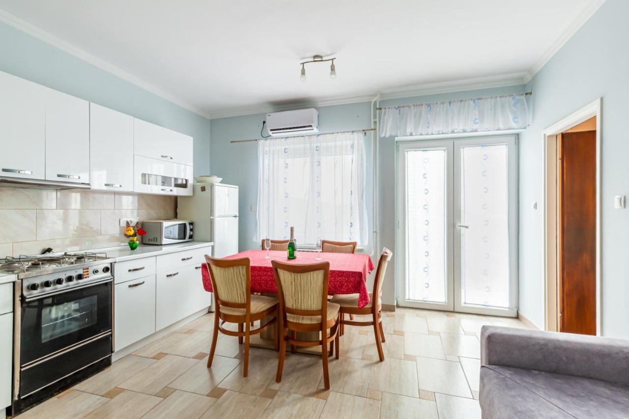Apartments With A Parking Space Brsec, Opatija - 7796 Martina Exterior foto