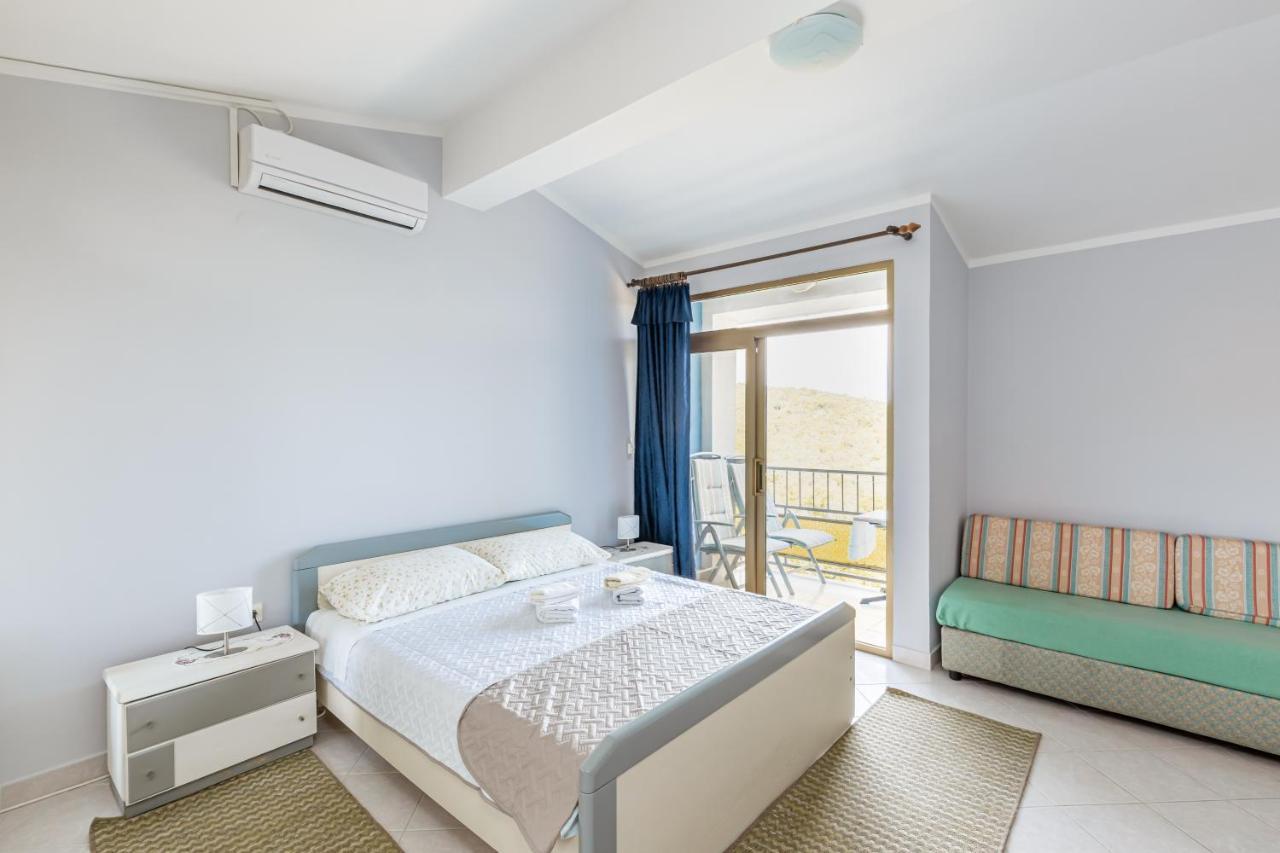 Apartments With A Parking Space Brsec, Opatija - 7796 Martina Exterior foto