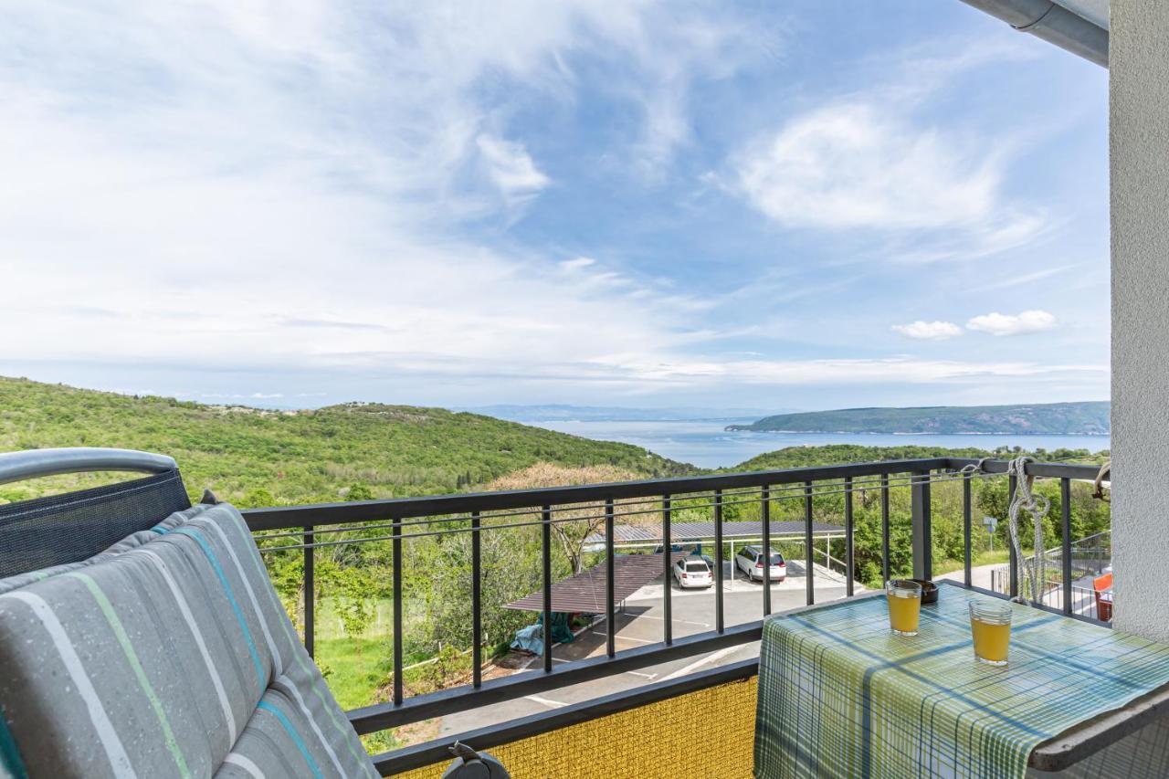 Apartments With A Parking Space Brsec, Opatija - 7796 Martina Exterior foto
